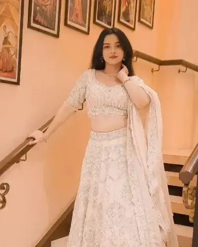Escort Uzhavarkarai